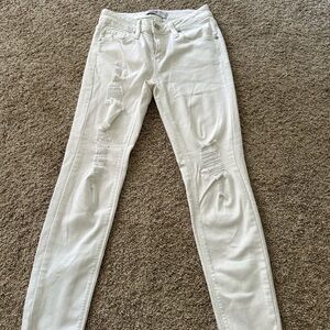JUST BLACK Stylish White Distressed Women Jeans